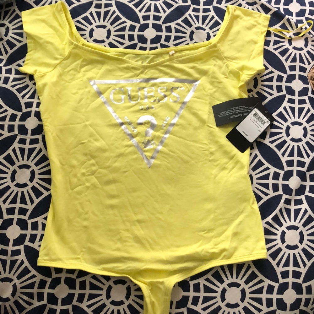 GUESS WOMENS TOP/BODYSUIT!